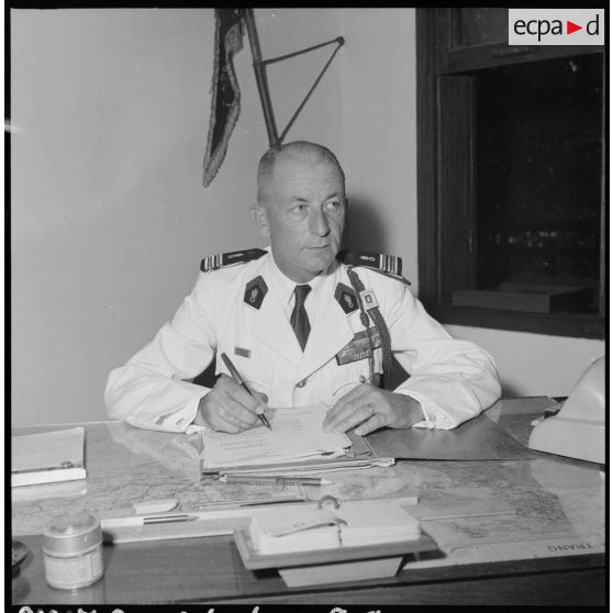 Le lieutenant-colonel Daigny du 2e régiment étranger d'infanterie à Nha Trang.