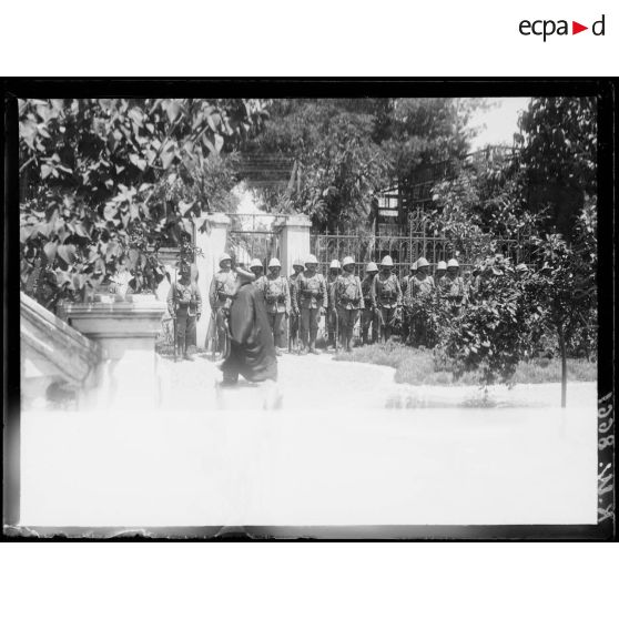 [Salonique. Cérémonie de remise de décorations.]