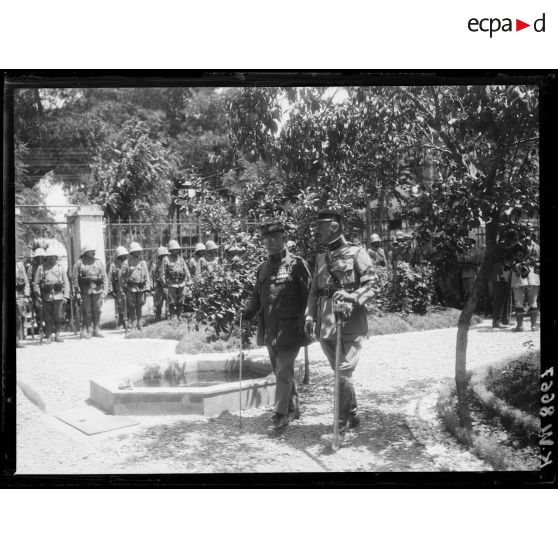 [Salonique. Réception à la résidence du général Franchet d'Esperey.]