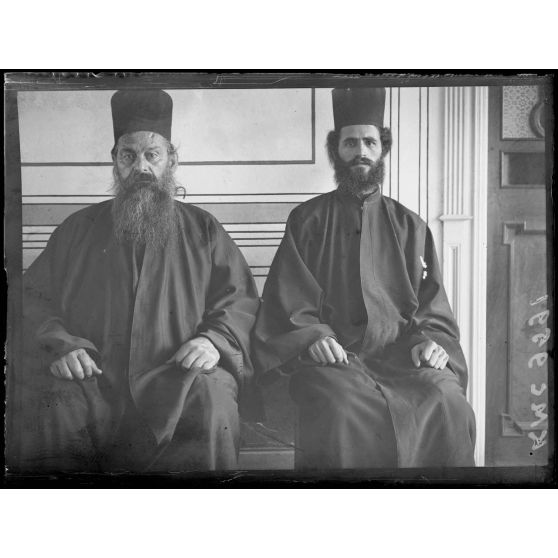 [Mont Athos. Portrait de deux moines.]