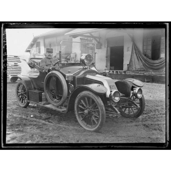 Salonique. Portrait. [légende d'origine]
