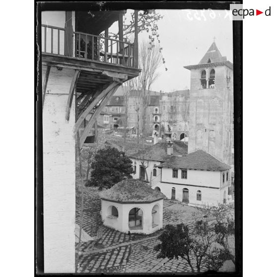 Mont Athos. Cour de Vatopédi. [légende d'origine]