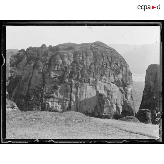 Météores (Théssalie). Les rochers. [légende d'origine]