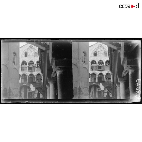 Mont Athos. Monastère de Saint Denis. Campanile. [légende d'origine]