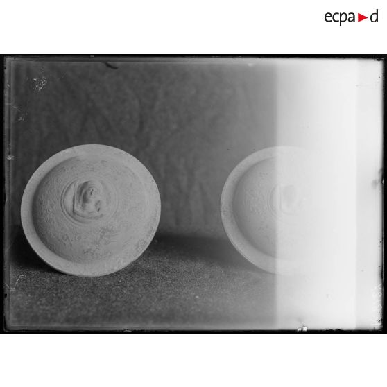 [Pièces archéologiques.]