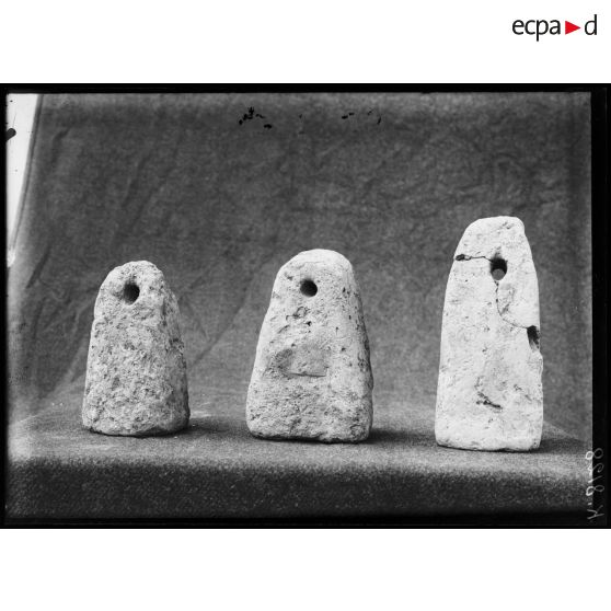 [Pièces archéologiques.]