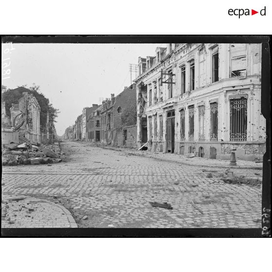 Armentières, la rue Denis Papin. [légende d'origine]