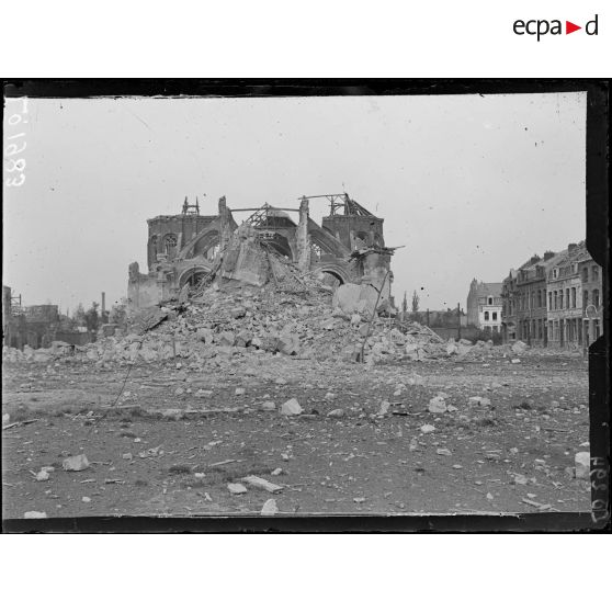 Armentières, la rue Denis Papin. [légende d'origine]