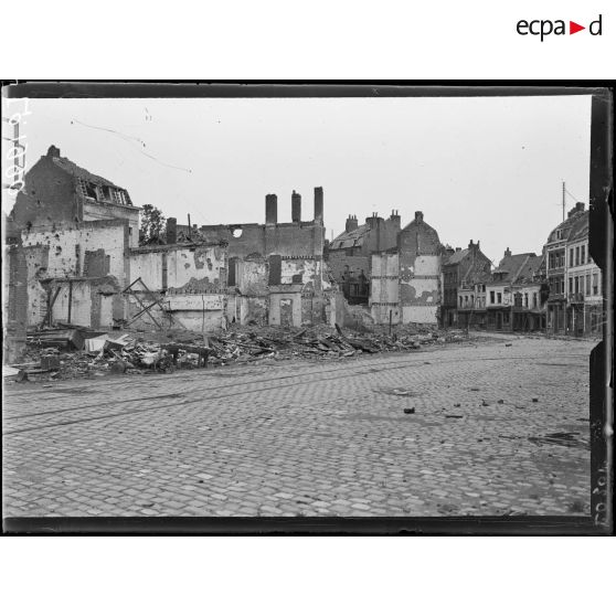 Armentières, la rue Denis Papin. [légende d'origine]