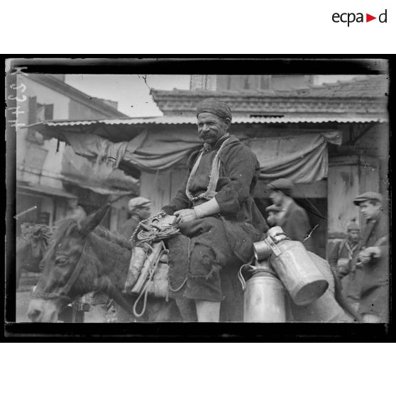 Salonique. Sur la place du marché. [légende d'origine]
