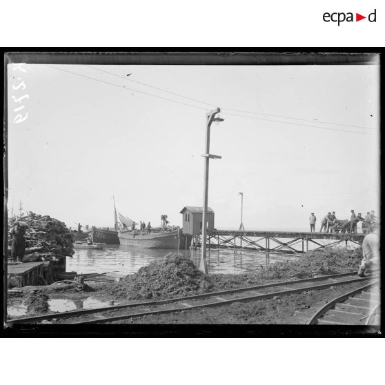 Salonique. Appontement de Betchinar. [légende d'origine]