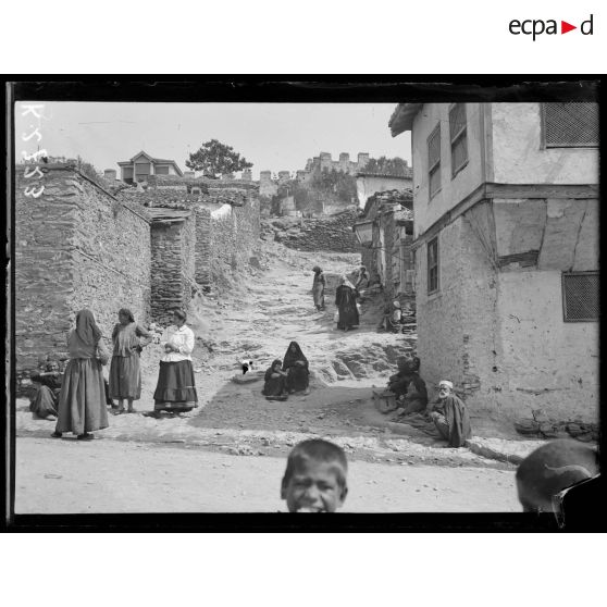 Salonique. Dans la ville haute. [légende d'origine]