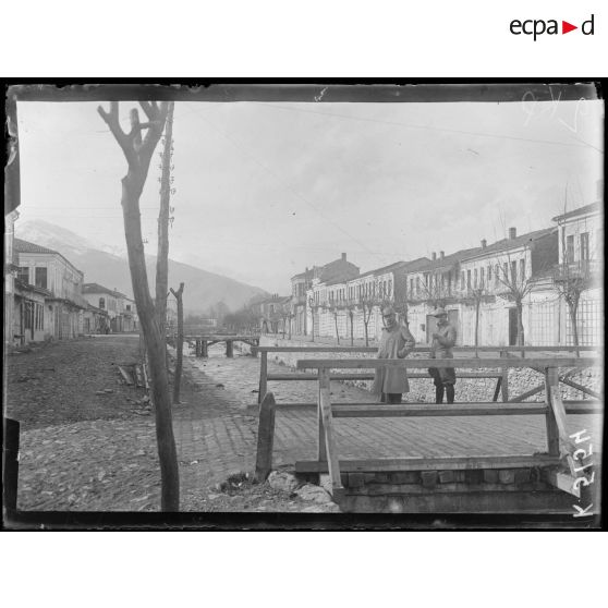 Monastir. Un coin du boulevard. [légende d'origine]