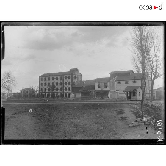 Monastir. La gare. [légende d'origine]