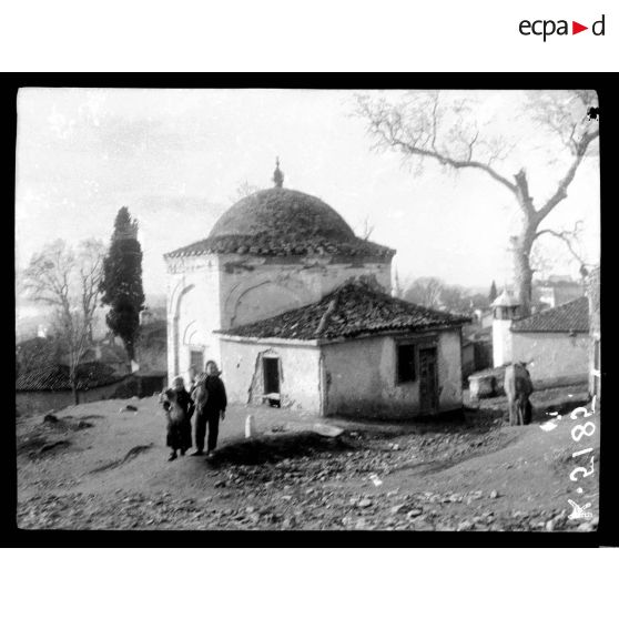 Salonique. Tombeau dans la haute ville. [légende d'origine]