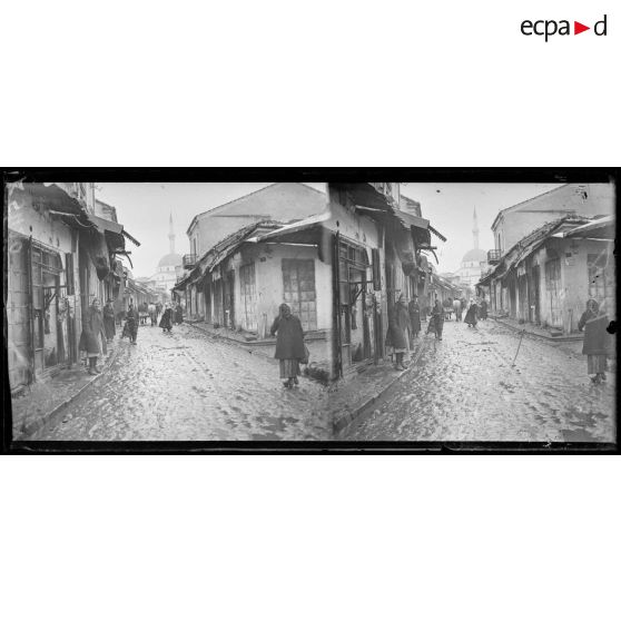 Monastir. La rue Banketzka Olitza. [légende d'origine]
