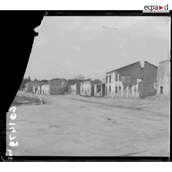 Réméréville, rue Grand Jean dévastée. [légende d'origine]