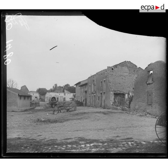 Réméréville, la place du lavoir. [légende d'origine]