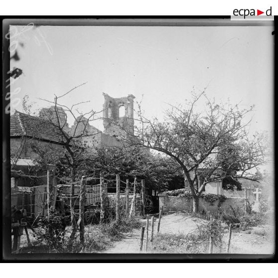 Réméréville, l'église et le clocher. [légende d'origine]