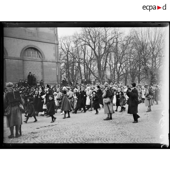 Metz, Lorraine, arrivée des premiers français. [légende d'origine]