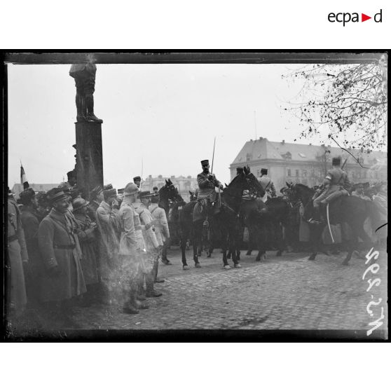 Metz, Lorraine, sur l'esplanade. [légende d'origine]