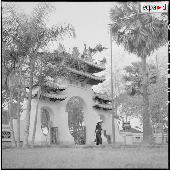 Entrée du tombeau de Le Van Duyet à Gia Dinh, Saigon.