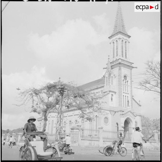 Église Saint-Philippe à Saigon.