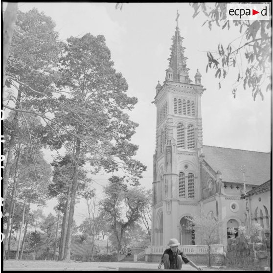 Église du Sacré-Coeur de Jésus, Saigon.