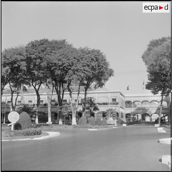 Hôpital Grall de Saigon : bâtiment principal.