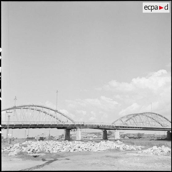 Pont du port sur l'arroyo chinois à Cholon.