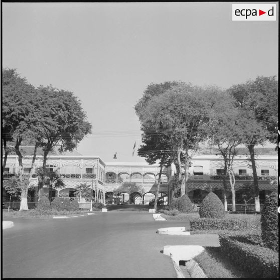 Hôpital Grall de Saigon : bâtiment principal.