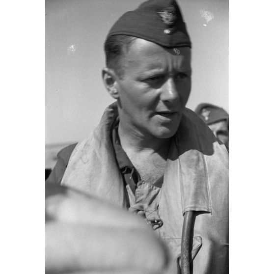 Portrait du sous-lieutenant Av. Lucaci Mihai, de la 52e escadrille.