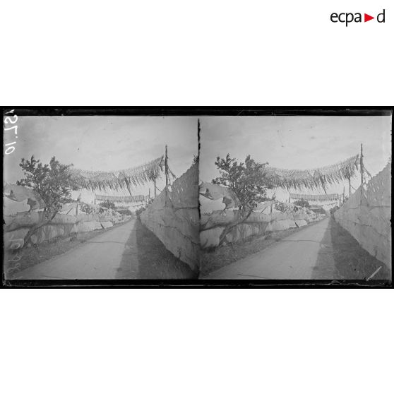 Nomény, la route de Leyr camouflée. [légende d'origine]