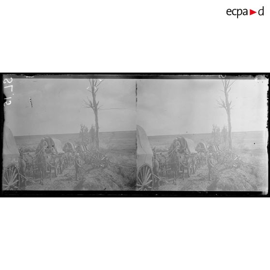 La route de Régniéville-en-Haye, convoi de ravitaillement de l'armée américaine. [légende d'origine]