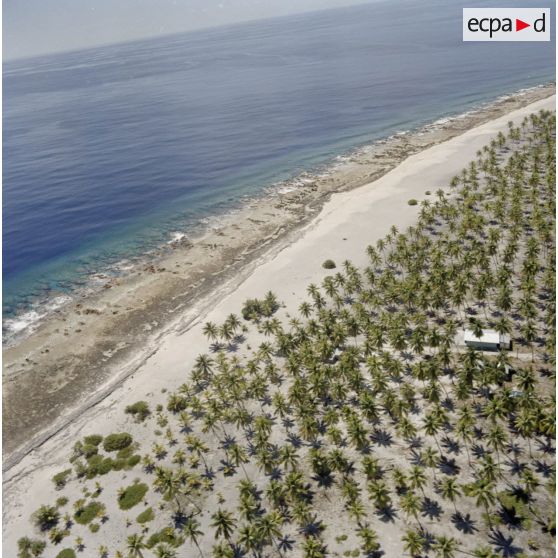 Vue aérienne de l'atoll de Vanavana.