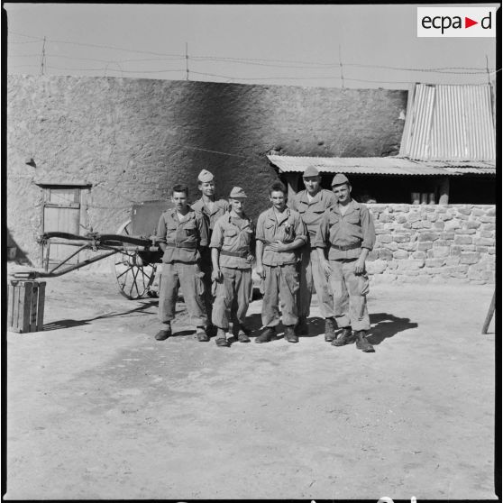 Vie en cantonnement. [Description en cours]