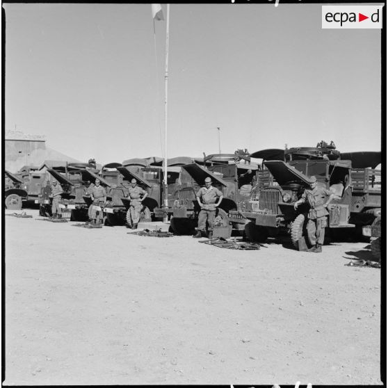 Vie en cantonnement. [Description en cours]