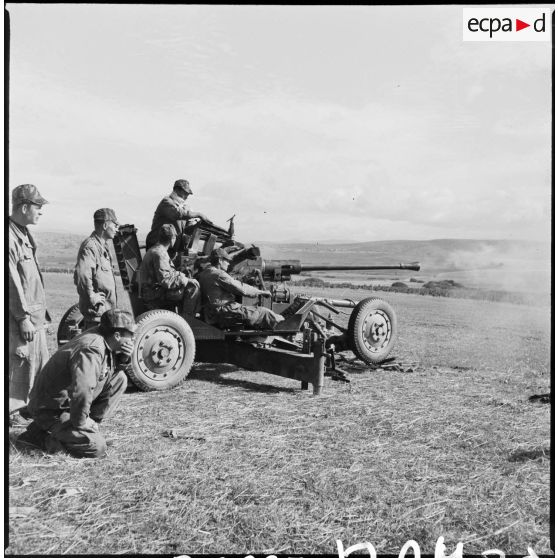 Batterie anti aérienne du 454e GAA. [Description en cours]