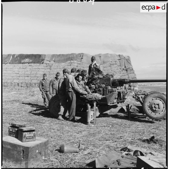 Batterie anti aérienne du 454e GAA. [Description en cours]