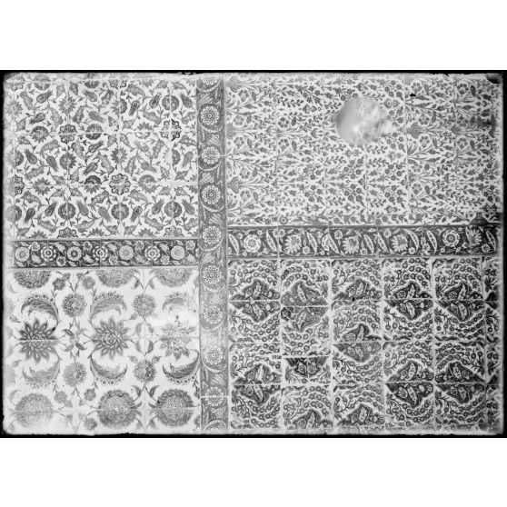 Constantinople. Stamboul. Faïences persanes. [légende d'origine]