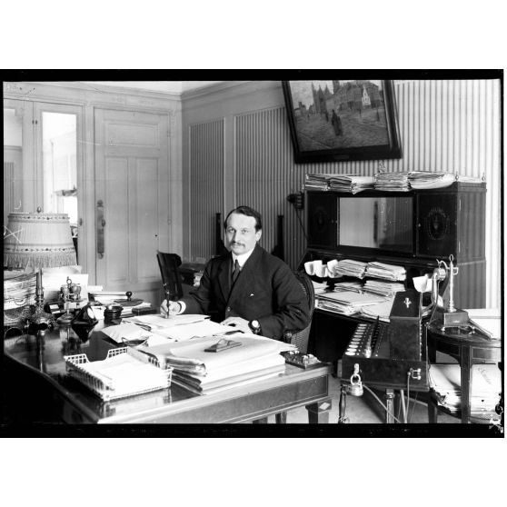 M. Simyan, chef du cabinet du sous-secrétariat d'état des munitions. [légende d'origine]