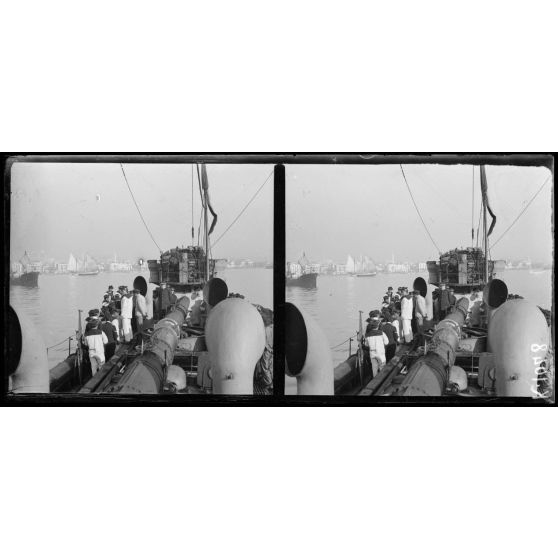 Salonique. Vue prise à bord du torpilleur "Tirailleur". [légende d'origine]