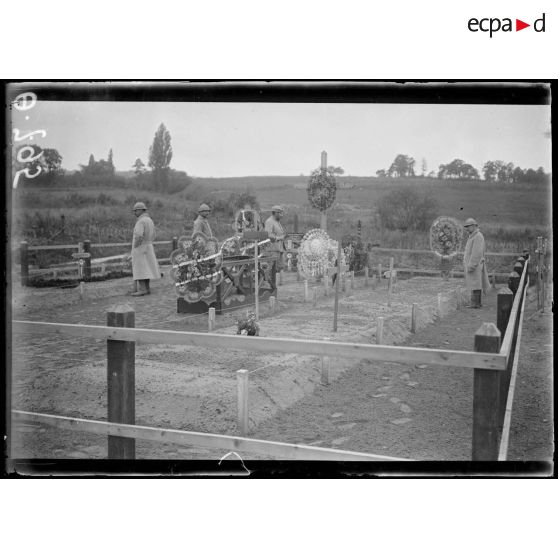 Roucy. Aisne. Cimetière. [légende d'origine]