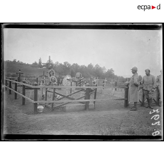 Roucy. Aisne. Cimetière. [légende d'origine]