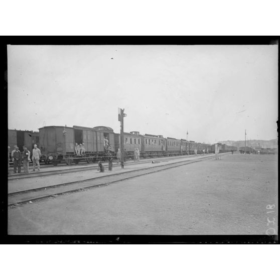 Villers-Cotterêts (Aisne), gare régulatrice des permissionnaires. [légende d'origine]
