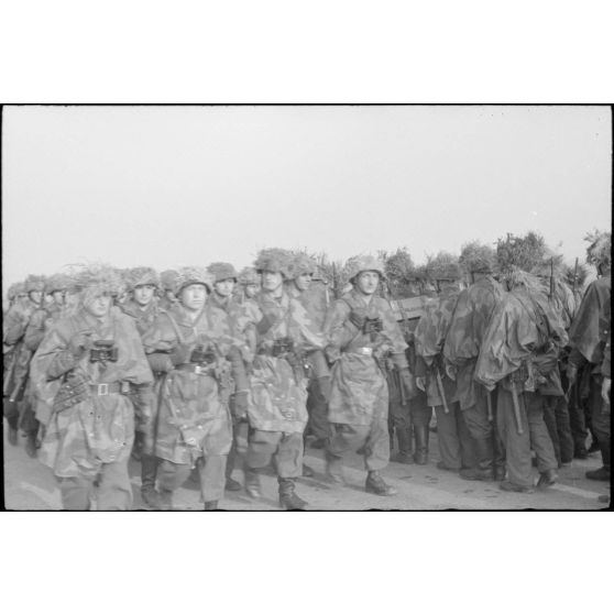 Manœuvres des parachutistes de la 3.Fallschirmjäger.Division dans les monts d'Arrée.
