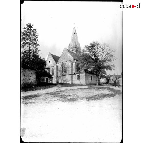 L'église de Marolles. [légende d'origine]