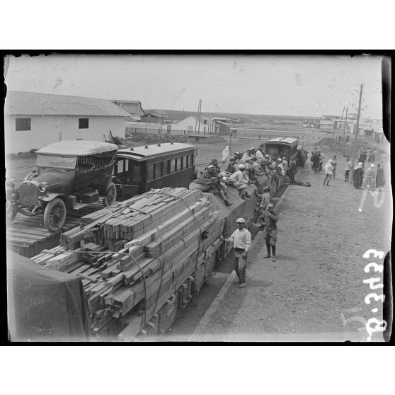 La gare de Kénitra. [légende d’origine]