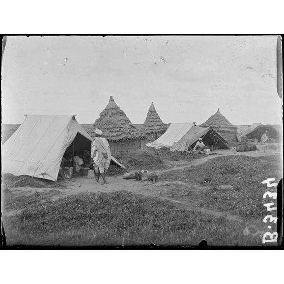Sidi Yahia, camp d’indigènes. [légende d’origine]