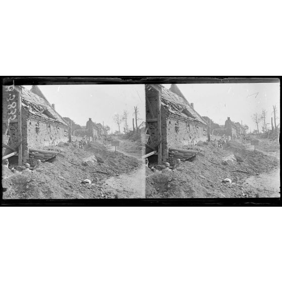 Biaches (Somme), installations défensives dans le village. [légende d’origine]